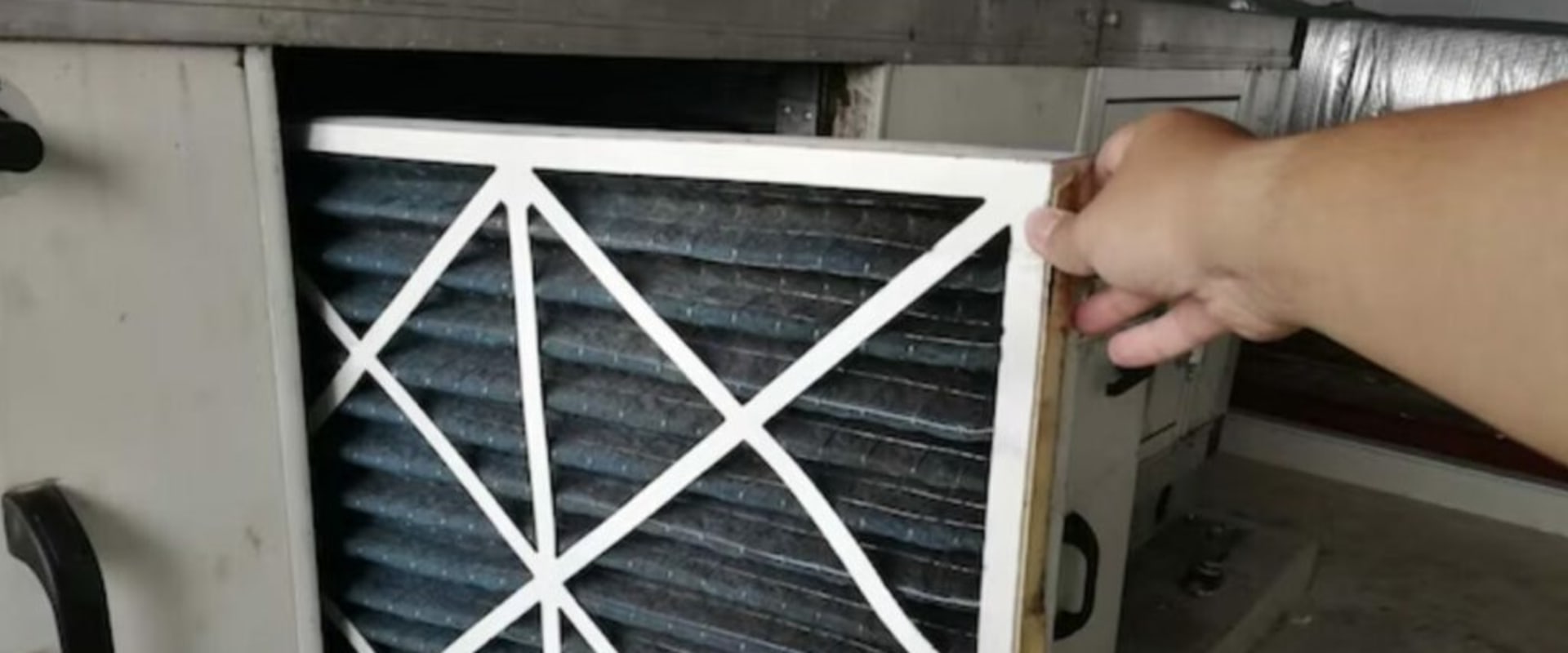 How Carbon Furnace Air Filters Transform Duct Efficiency